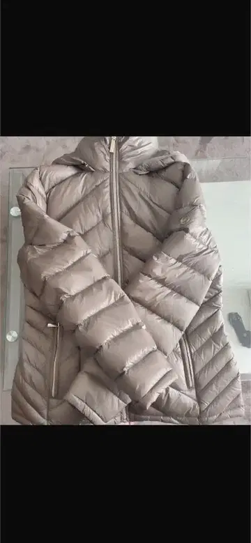 MICHEAL KORS 다운 자켓