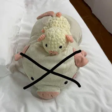 돼지 뜨개 인형