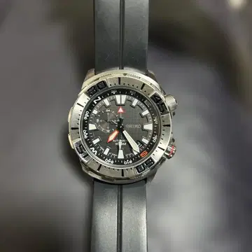 SEIKO 오토매틱 100m 손목시계