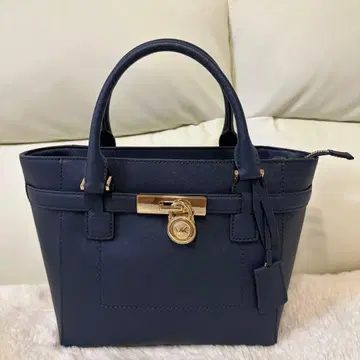 MICHAEL KORS 네이비 핸드백