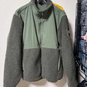 올리브 그린 플리스 자켓