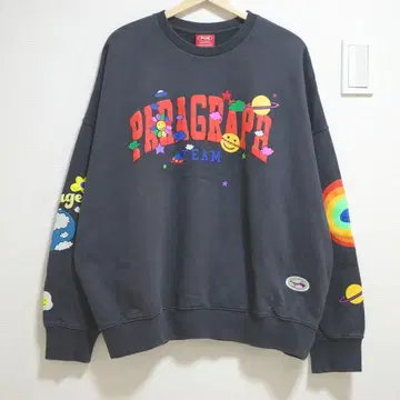 Paragraph 그래픽 맨투맨 블랙 트레이닝복