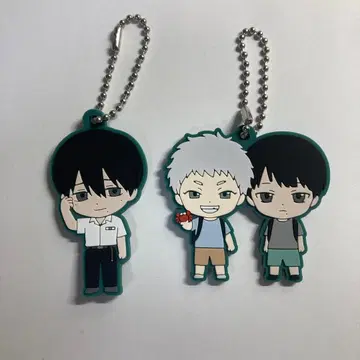 빛이 죽은 여름 러버 스트랩 요시키 히카루 요시키 유년기