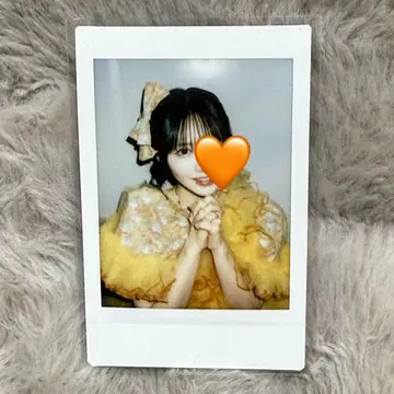 FRUITS ZIPPER 진세이 스즈카 폴라로이드