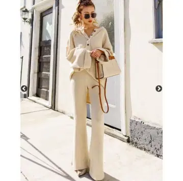 GLAM LIPS 그램립스 크림색 와플 원단 팬츠 셋업