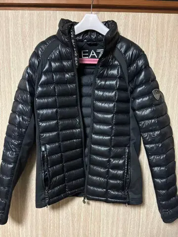 엠포리오 아르마니 XS 라이트 다운