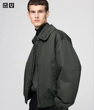 미사용 새상품 UNIQLO U 유니클로 U 퍼프테크 숏 블루종 L