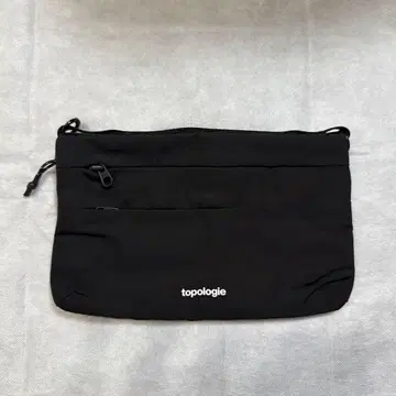 Topologie 플랫 사코슈 스몰 [ 가방 단독 ]