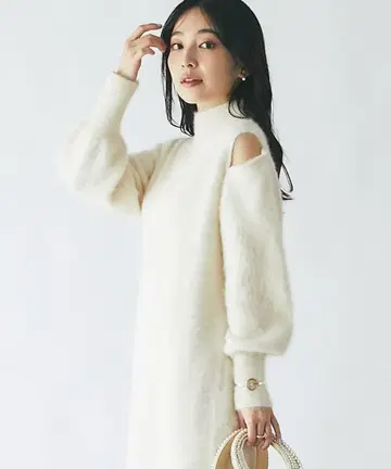 헤어리 캐시미어 슬릿 숄더 원피스