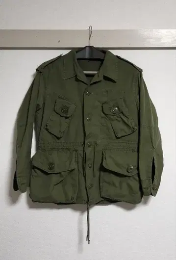 캐나다군 컴뱃 자켓 밀리터리