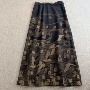기모노 패턴 블랙 골드 패턴 맥시 길이 스커트