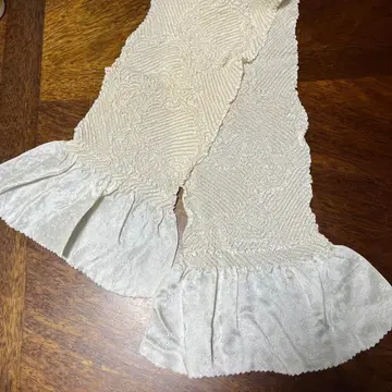 아이보리 프릴 오비 장식 천