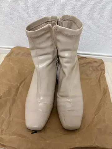 RANDA 숏부츠 베이지 사이드 지퍼