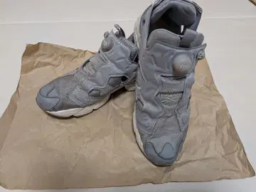 Reebok 인스타펌프 퓨리