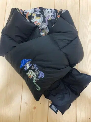 이시쿠로 아야코 머플러