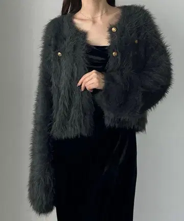 Louere 새상품 골드 버튼 샤기 니트 가디건