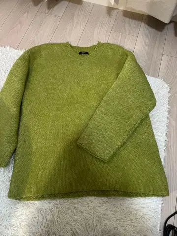 EMODA 올리브 그린 니트 스웨터 긴팔