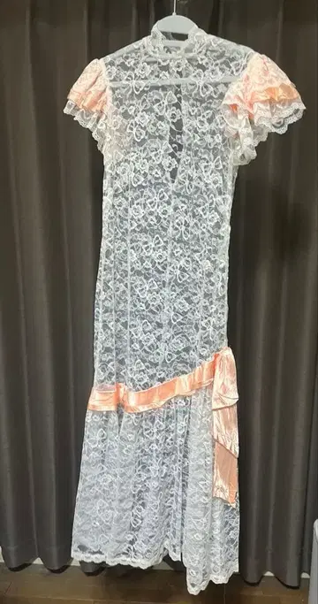 이소재 전체 레이스 롱 드레스 화이트 & 오렌지