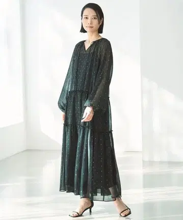 새상품 UNFILO/라메 주름 쉬폰 원피스