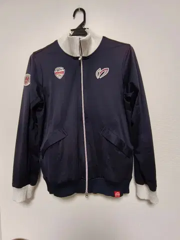 MASTER BUNNY EDITION 자켓 사이즈 4