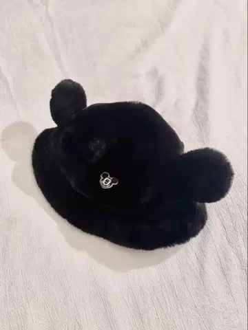 미키 귀 달린 복슬복슬 버킷햇 모자 Disney