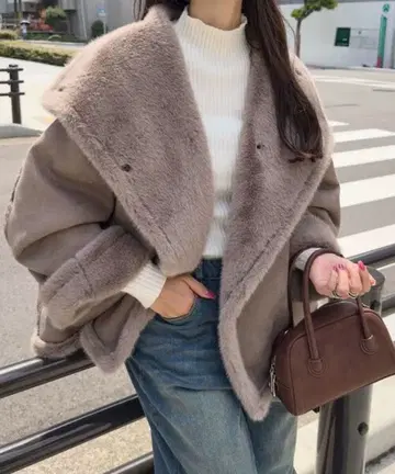 [새상품] 고베 레터스 퍼 안감 드롭 코트 [K1401]