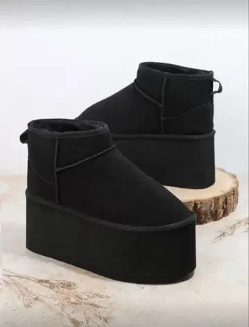 [ 새상품급 ] 통굽 블랙 어그 부츠