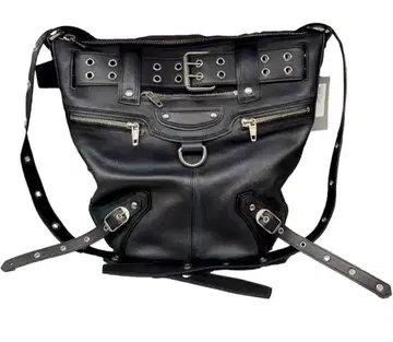 블랙 가죽 숄더백 스터드 장식