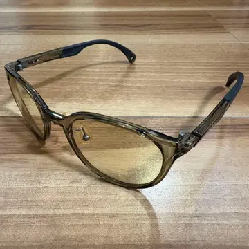 ZEQUE JUNO TAREX 모아이 브라운