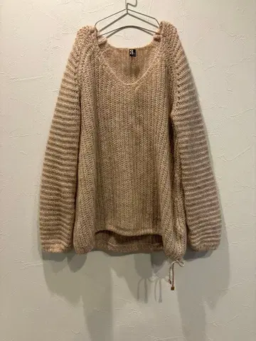 DRESSLAVE 모헤어 니트 베이지