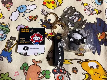 EXPO2025 산리오 블랙 미야쿠미야쿠 헬로키티