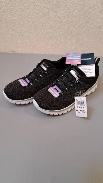 SKECHERS 메모리 폼 스니커즈 23.5cm 블랙