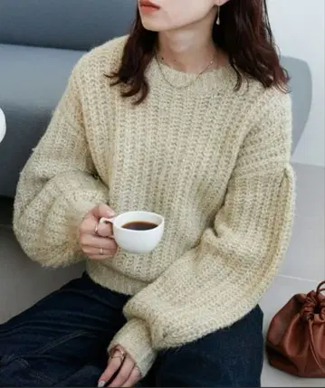 [ 새상품급/시착만 한 상품 ] Discoat 라메 풀오버