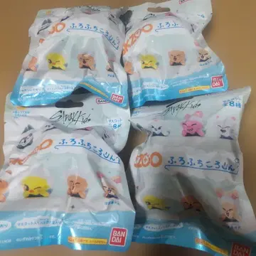 StrayKids skzoo 빗쿠라타마고 후로후치 코로링 4개 세트