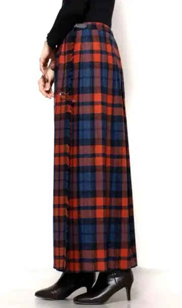 오닐 오브 더블린 플리츠 롱 스커트 GB10