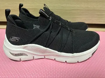 SKECHERS Arch Fit 블랙 신발 23cm