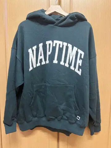 Naptime 2022 F/W collection 후드 부착 맨투맨