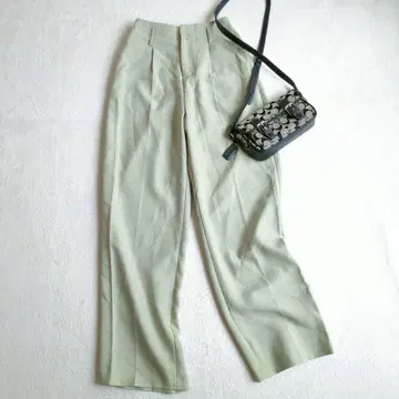 잉그 센터 프레스 와이드 턱 팬츠 노움코어 캐주얼 오피스 M