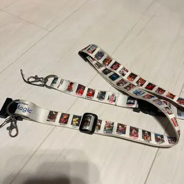 이매지닝 더 매직 카메라 스트랩