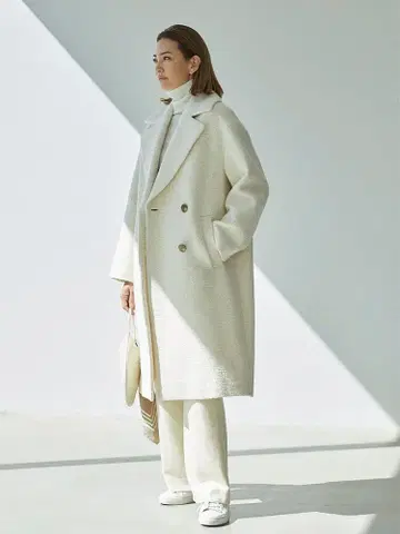 23AW FARO MARYNA 부클레 코트