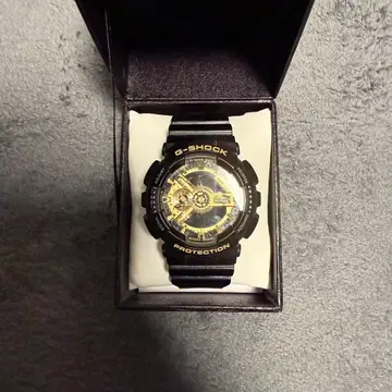 G-SHOCK 블랙/골드 모델