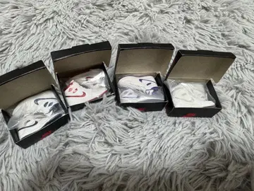 NIKE 조던 캡슐 토이 스니커즈