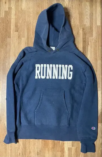 Champion Reverse Weave size Large