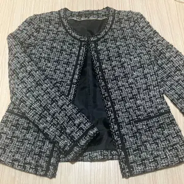 LAUTREAMONT 노카라 트위드 자켓 40