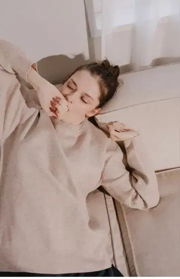 PINUE 라인 니트탑 SAND 타쿠보 카린 pinue