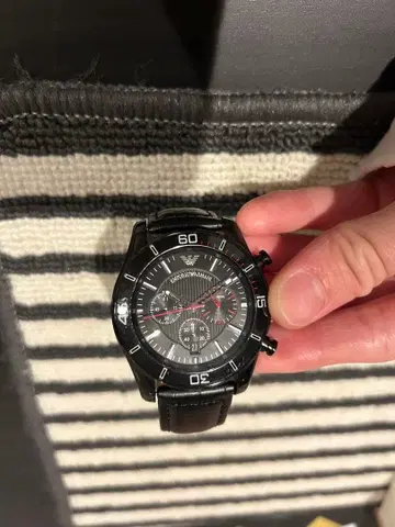 Emporio Armani 크로노그래프 블랙 가죽