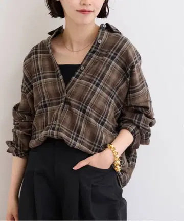 브라운 계열 체크 셔츠 긴팔