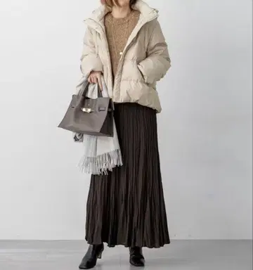 [ 타키자와 마키코 착용/VERY 게재 ] 시레 타프타 컴팩트 다운 코트