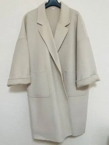 Mila Owen 라이트 그레이지 롱 코트