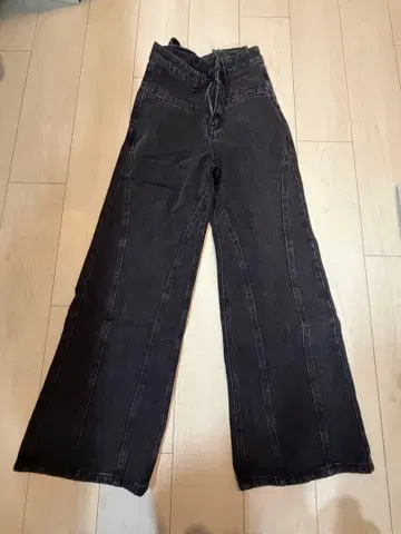 백리본 와이드 데님